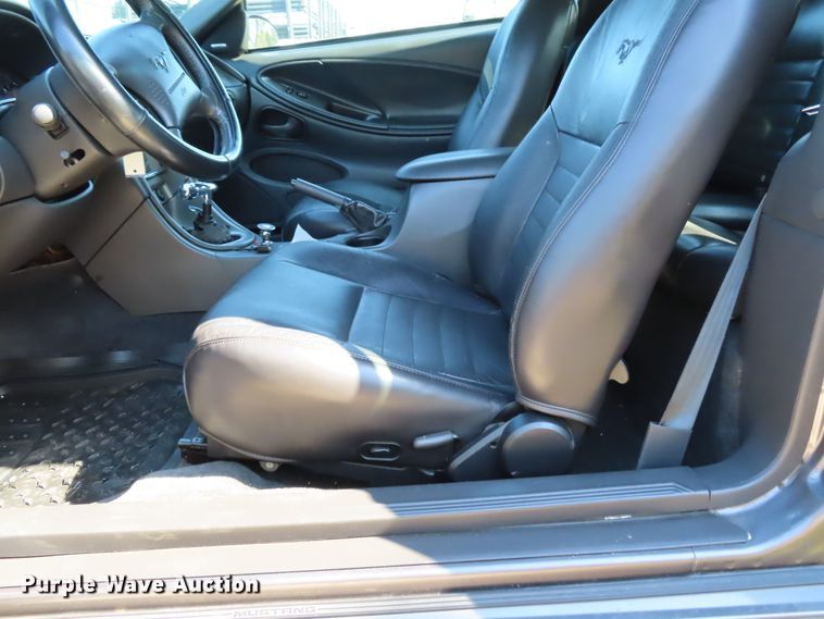 image for item DJ7433 2003 Ford Mustang GT  convertible