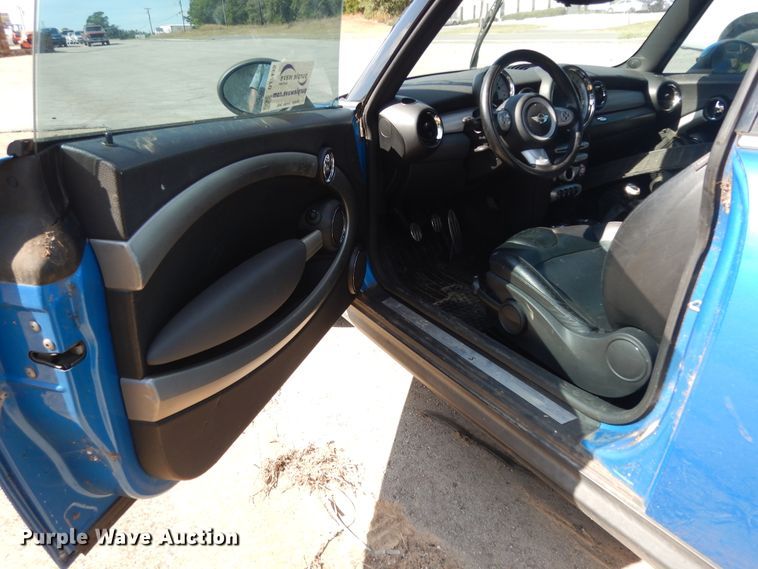 image for item DJ7435 2007 Mini Cooper S