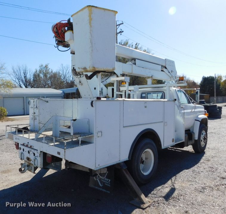 image for item DJ7552 1986 Chevrolet C70  bucket truck