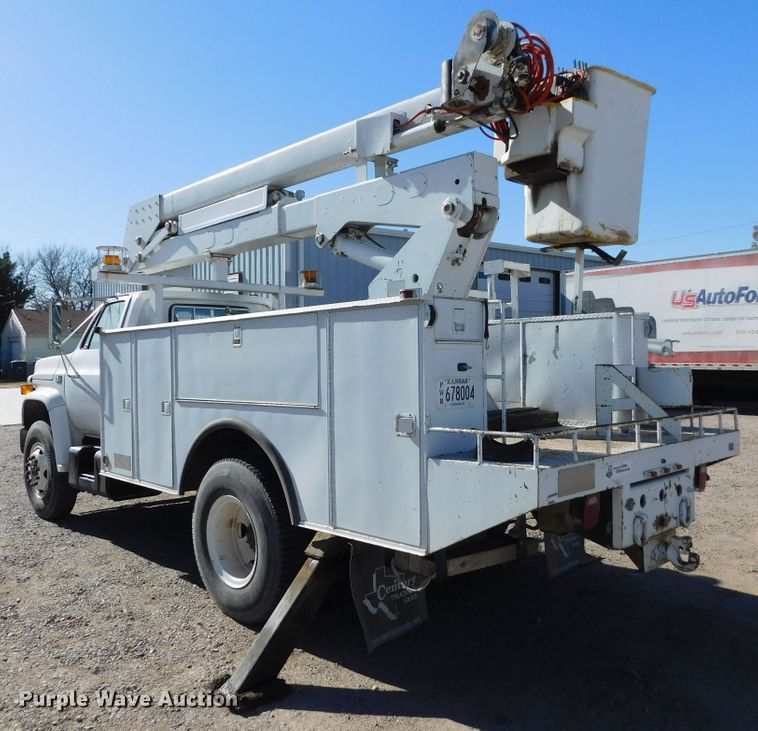 image for item DJ7552 1986 Chevrolet C70  bucket truck