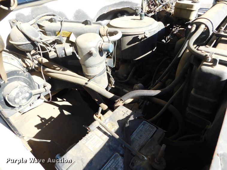 image for item DJ7552 1986 Chevrolet C70  bucket truck