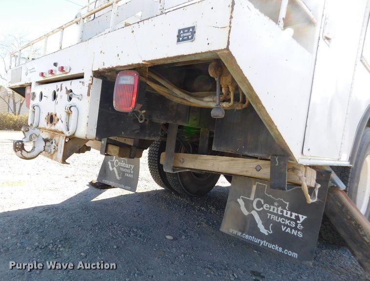 image for item DJ7552 1986 Chevrolet C70  bucket truck