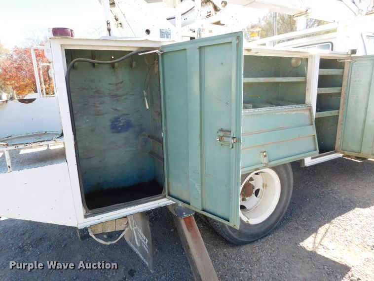 image for item DJ7552 1986 Chevrolet C70  bucket truck