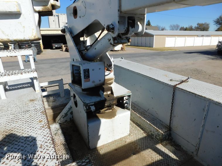 image for item DJ7552 1986 Chevrolet C70  bucket truck