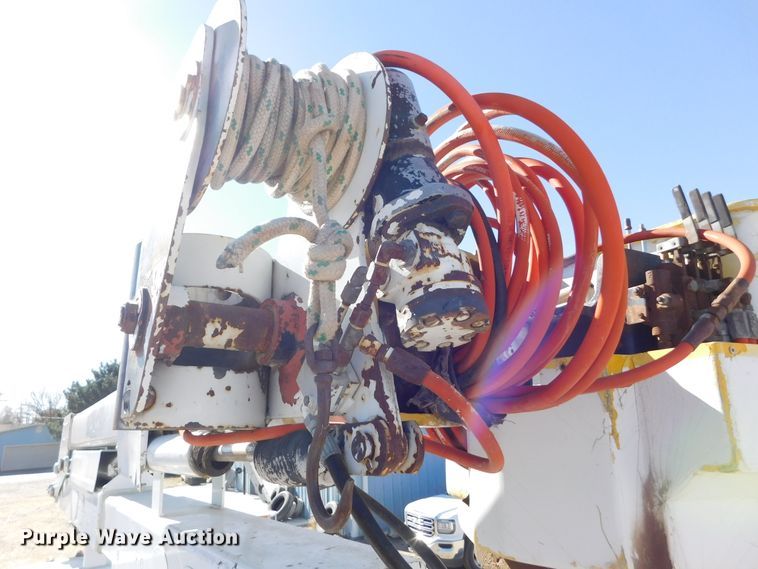 image for item DJ7552 1986 Chevrolet C70  bucket truck