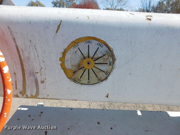 image for item DJ7552 1986 Chevrolet C70  bucket truck