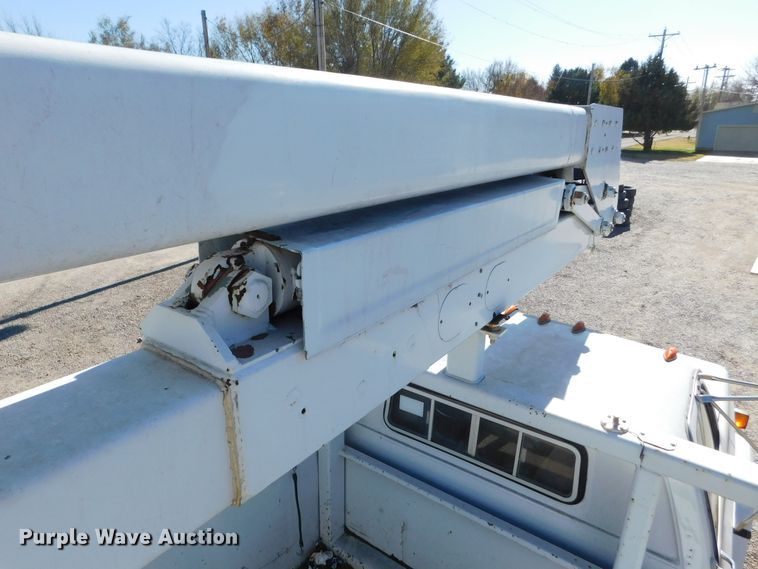 image for item DJ7552 1986 Chevrolet C70  bucket truck