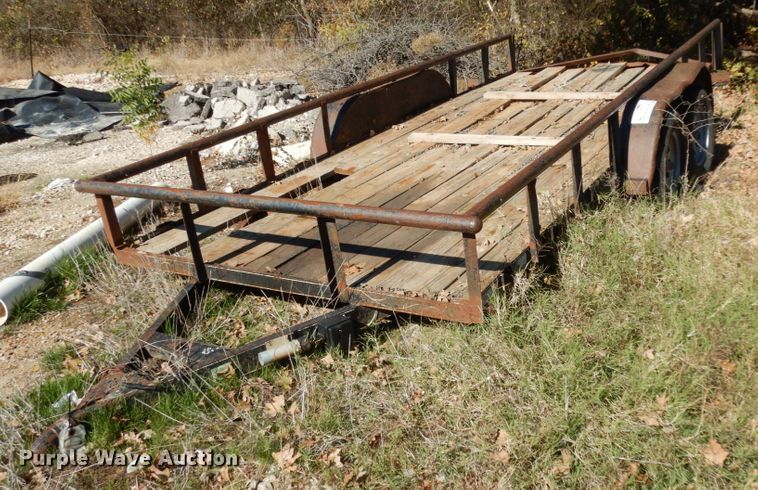 image for item DJ8122 2008 Apache  utility trailer