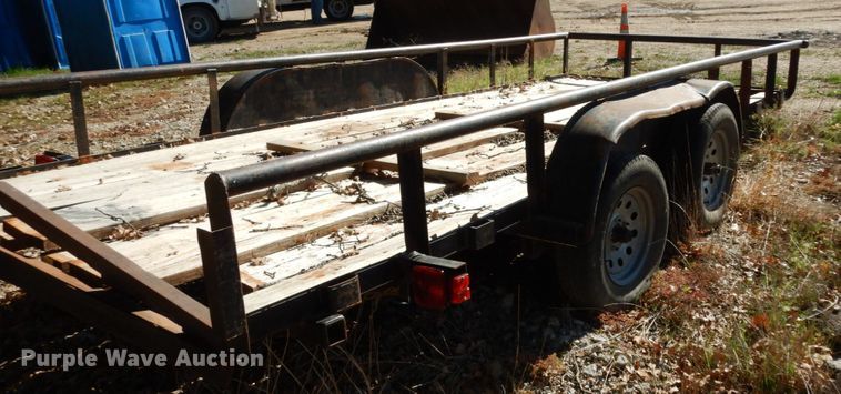 image for item DJ8122 2008 Apache  utility trailer