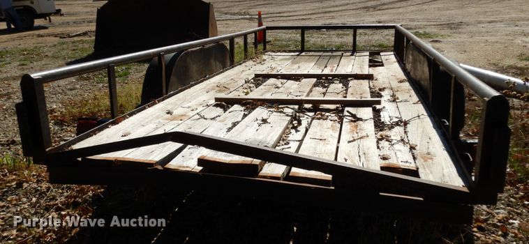 image for item DJ8122 2008 Apache  utility trailer