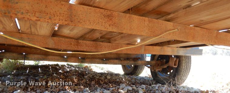 image for item DJ8122 2008 Apache  utility trailer