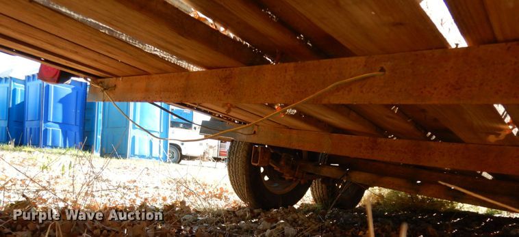 image for item DJ8122 2008 Apache  utility trailer