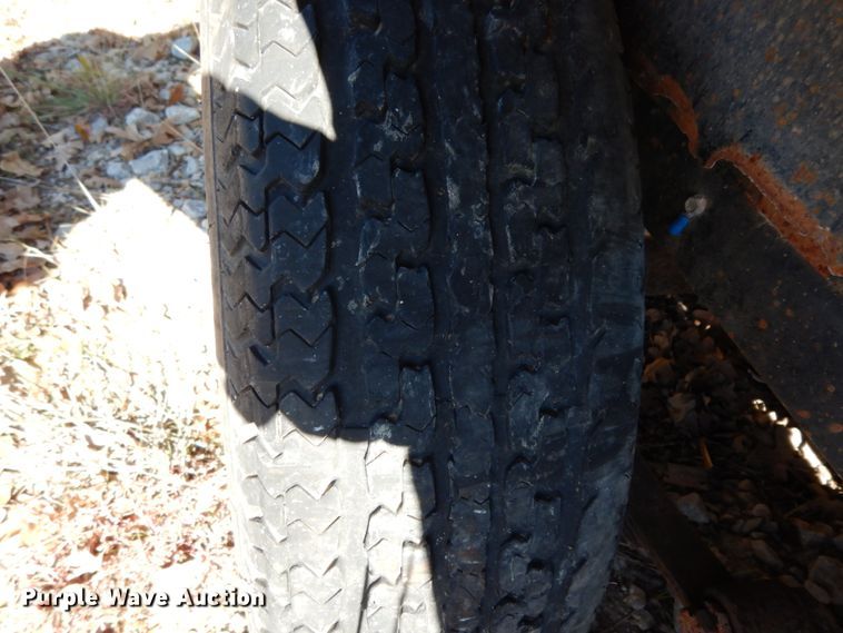 image for item DJ8122 2008 Apache  utility trailer