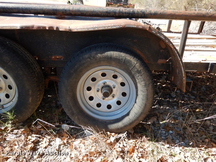 image for item DJ8122 2008 Apache  utility trailer