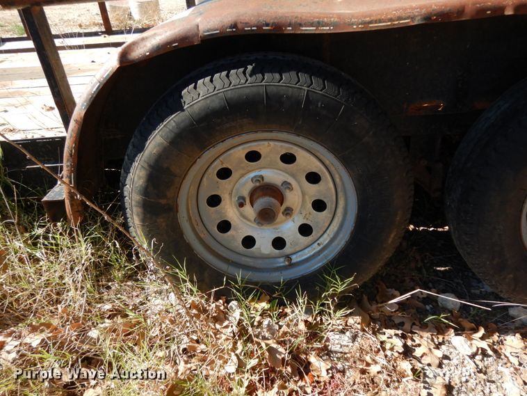 image for item DJ8122 2008 Apache  utility trailer