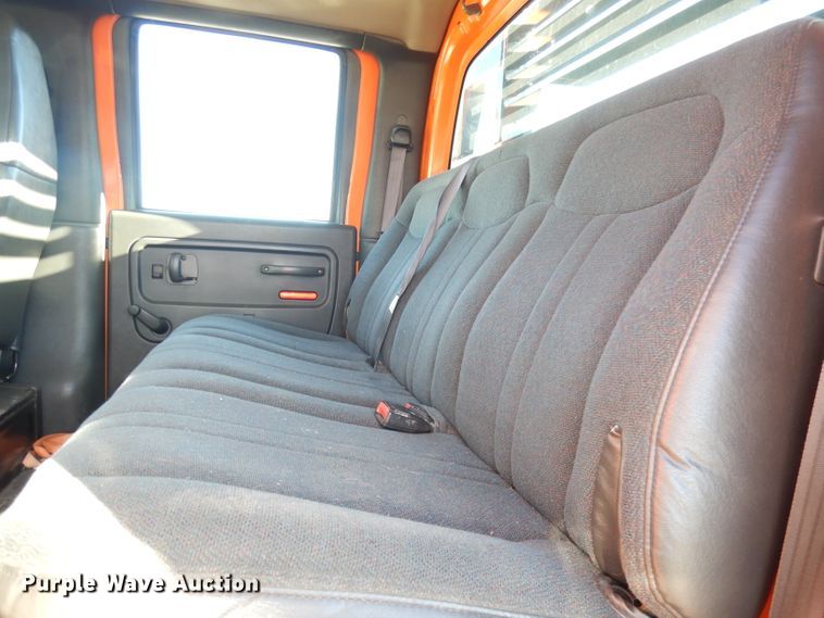 image for item DK3057 2005 GMC C7500  Crew Cab flatbed truck