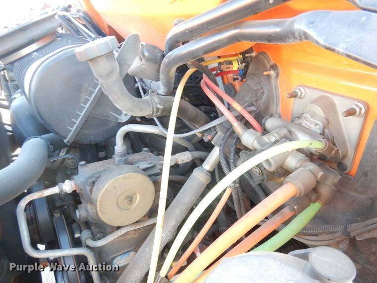 image for item DK3057 2005 GMC C7500  Crew Cab flatbed truck