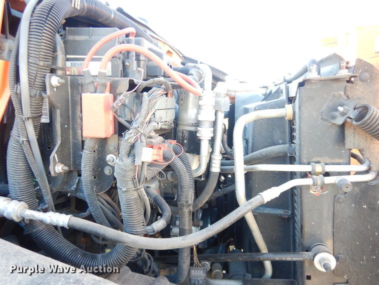 image for item DK3057 2005 GMC C7500  Crew Cab flatbed truck