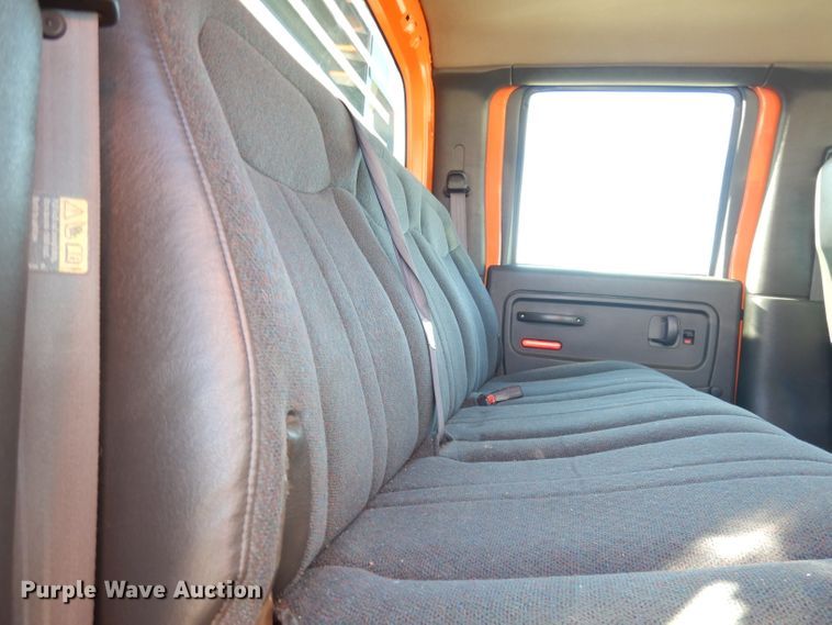 image for item DK3057 2005 GMC C7500  Crew Cab flatbed truck