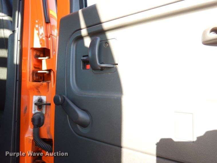 image for item DK3057 2005 GMC C7500  Crew Cab flatbed truck