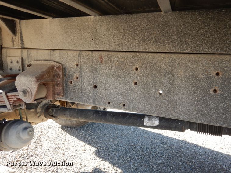 image for item DK3057 2005 GMC C7500  Crew Cab flatbed truck