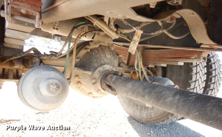 image for item DK3057 2005 GMC C7500  Crew Cab flatbed truck