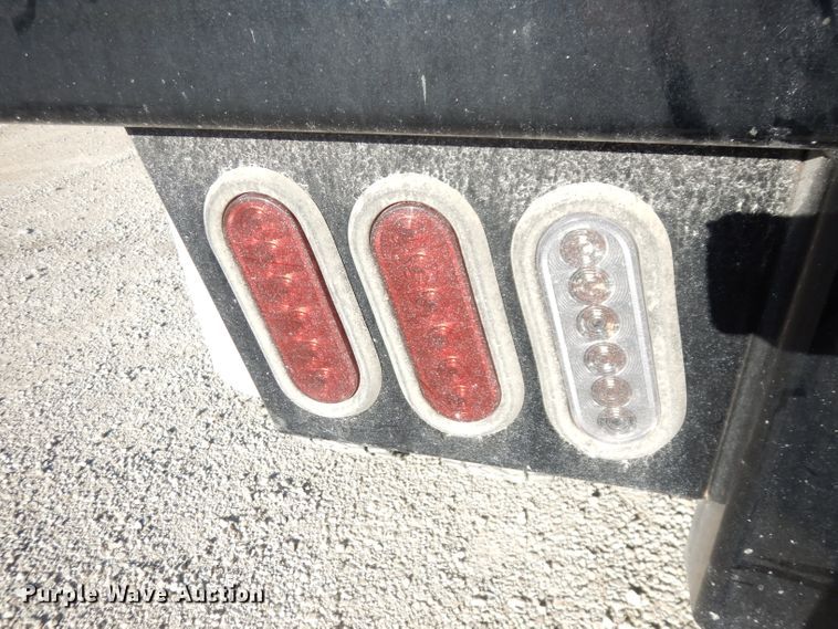 image for item DK3057 2005 GMC C7500  Crew Cab flatbed truck