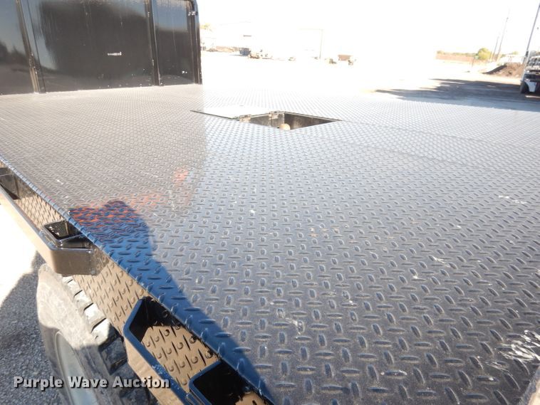 image for item DK3057 2005 GMC C7500  Crew Cab flatbed truck