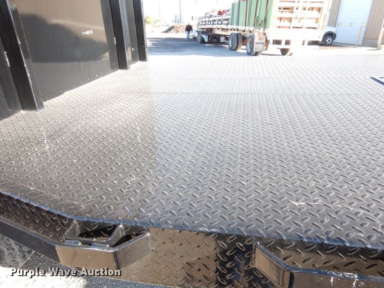 image for item DK3057 2005 GMC C7500  Crew Cab flatbed truck