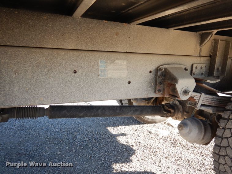 image for item DK3057 2005 GMC C7500  Crew Cab flatbed truck