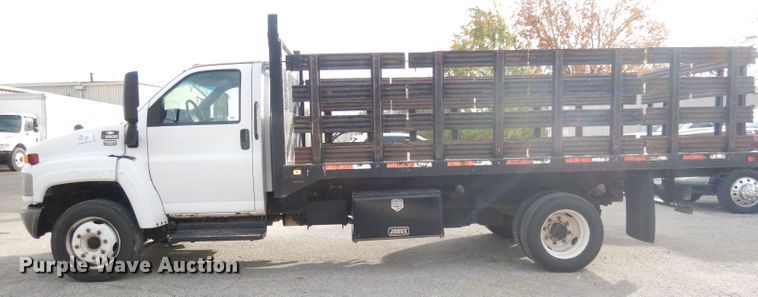 image for item DK3075 2007 Chevrolet C5500  dump flatbed truck