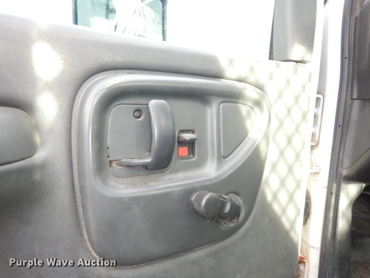 image for item DK3075 2007 Chevrolet C5500  dump flatbed truck