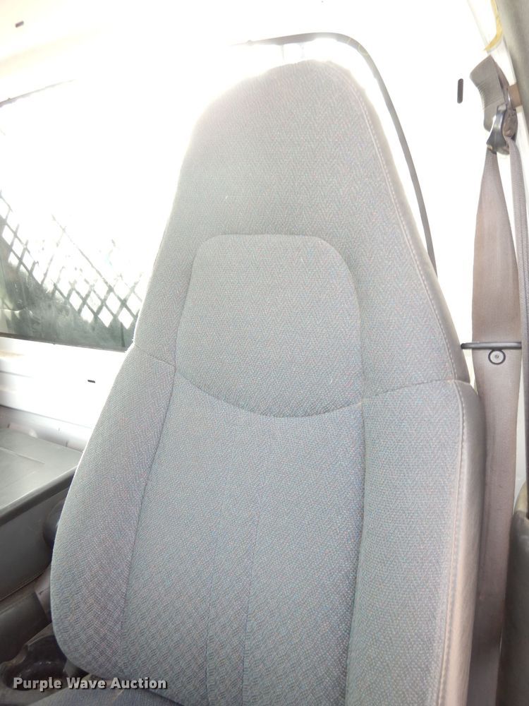 image for item DK3075 2007 Chevrolet C5500  dump flatbed truck