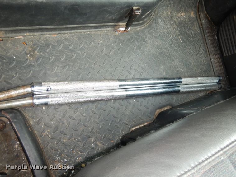 image for item DK3075 2007 Chevrolet C5500  dump flatbed truck