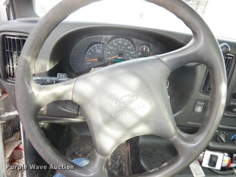 image for item DK3075 2007 Chevrolet C5500  dump flatbed truck