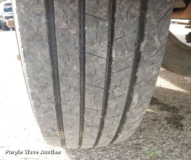 image for item DK3075 2007 Chevrolet C5500  dump flatbed truck