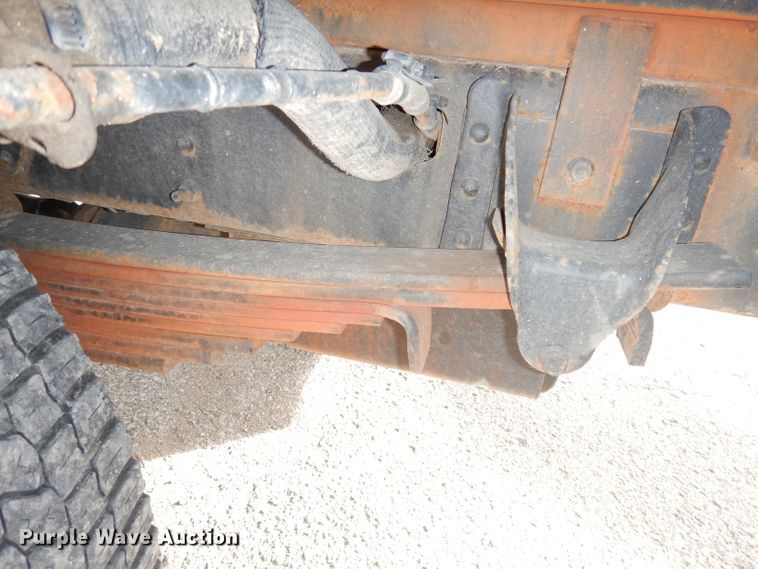 image for item DK3075 2007 Chevrolet C5500  dump flatbed truck