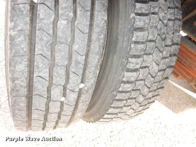 image for item DK3075 2007 Chevrolet C5500  dump flatbed truck