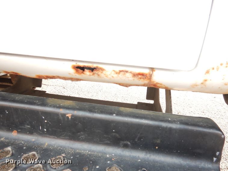 image for item DK3075 2007 Chevrolet C5500  dump flatbed truck