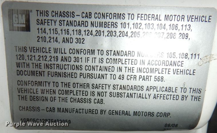 image for item DK3075 2007 Chevrolet C5500  dump flatbed truck