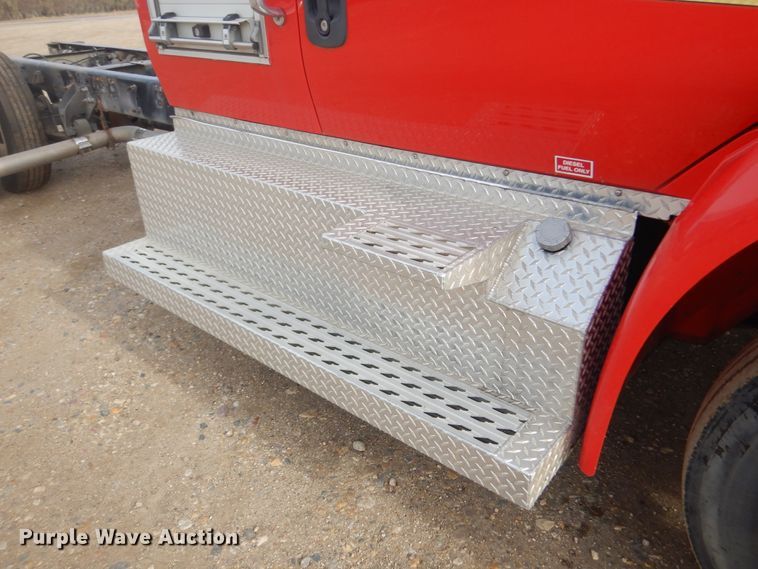 image for item DK3274 2009 International 4300  truck cab and chassis