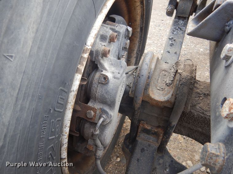 image for item DK3274 2009 International 4300  truck cab and chassis