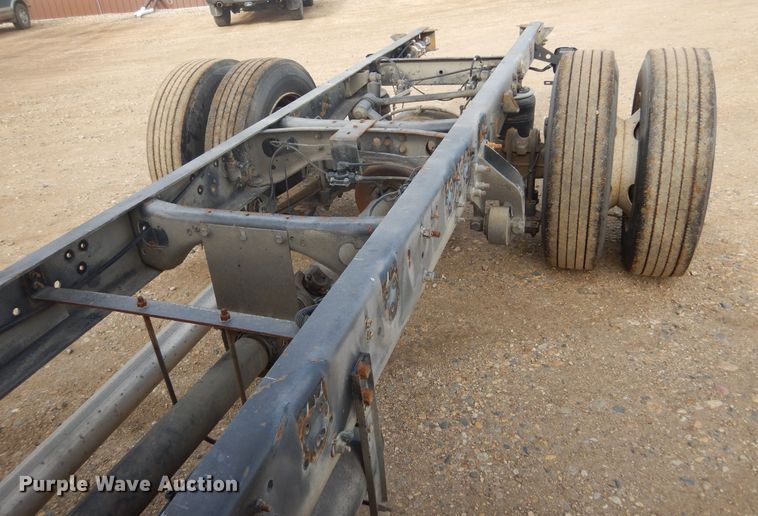 image for item DK3274 2009 International 4300  truck cab and chassis