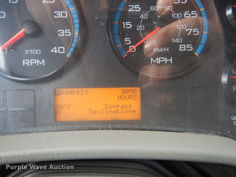 image for item DK3274 2009 International 4300  truck cab and chassis