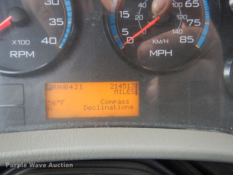 image for item DK3274 2009 International 4300  truck cab and chassis