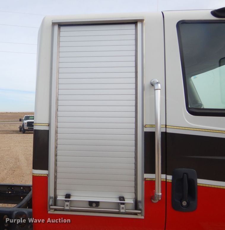 image for item DK3274 2009 International 4300  truck cab and chassis