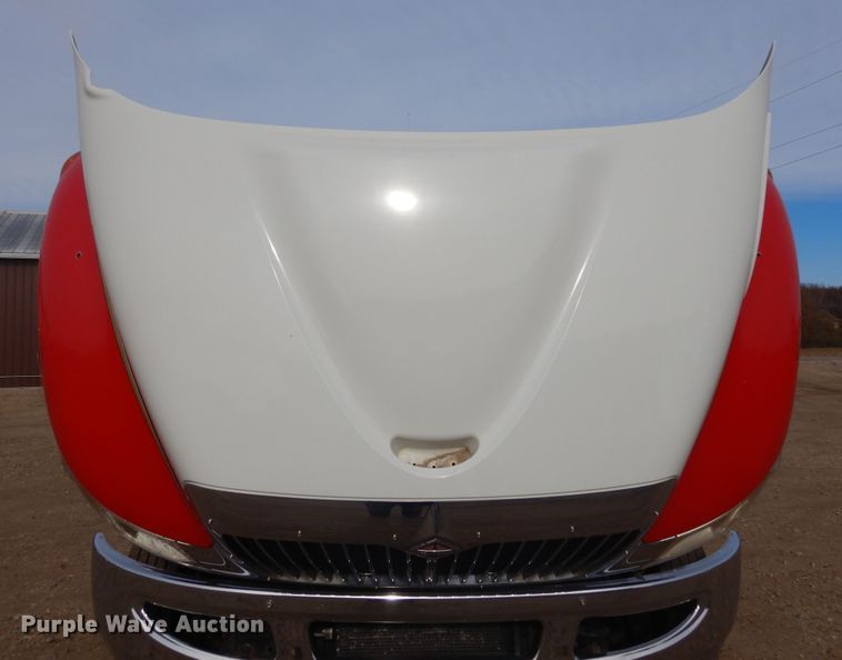 image for item DK3274 2009 International 4300  truck cab and chassis