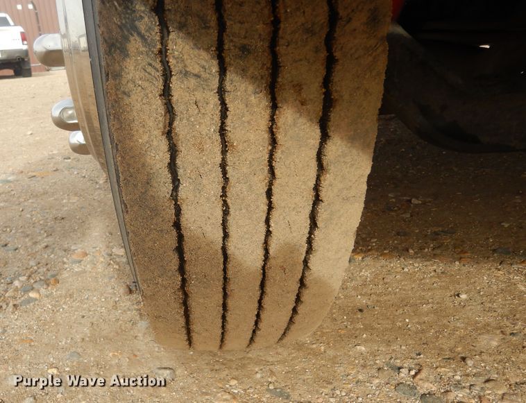 image for item DK3274 2009 International 4300  truck cab and chassis