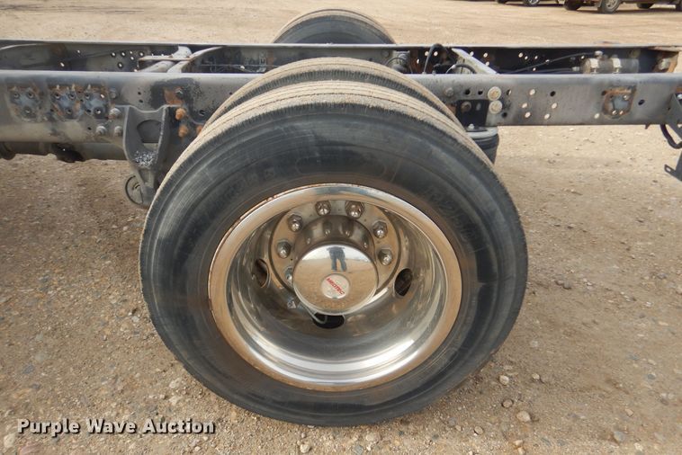 image for item DK3274 2009 International 4300  truck cab and chassis