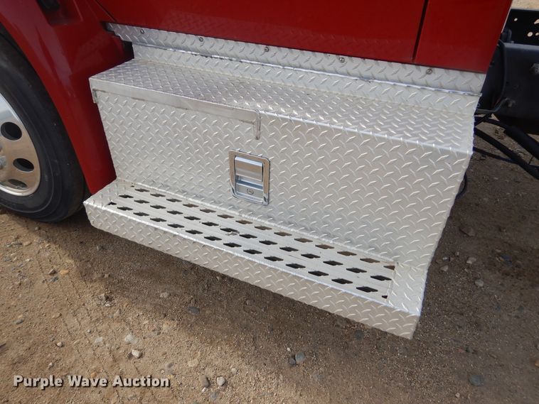 image for item DK3276 2009 International 4300  truck cab and chassis